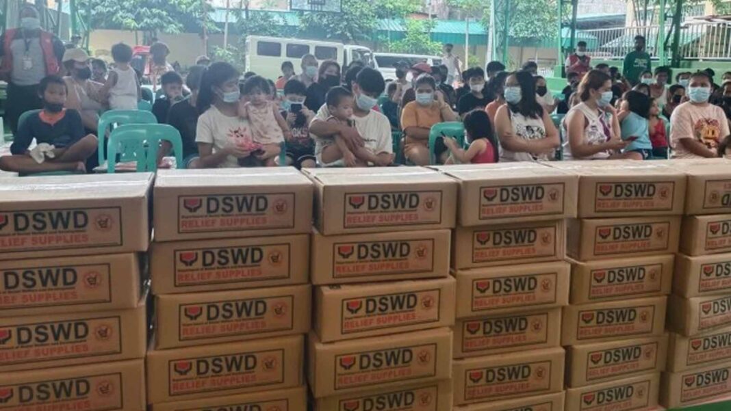 20221101 PAGEONE - DSWD relief goods