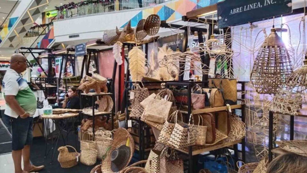 20221110 PAGEONE - Christmas fair