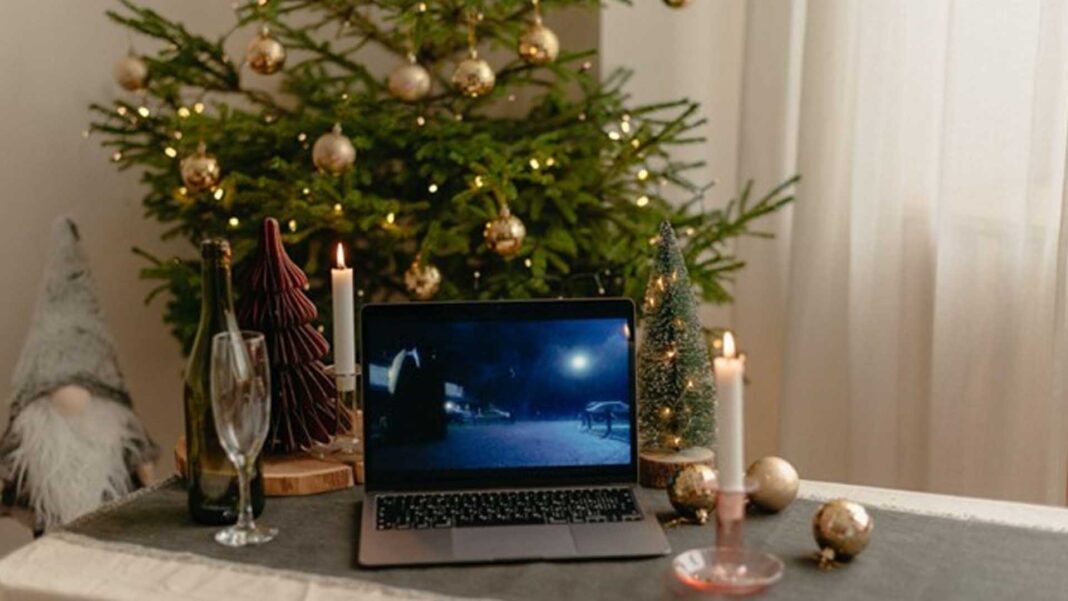 20221115 PAGEONE - Christmas Movies