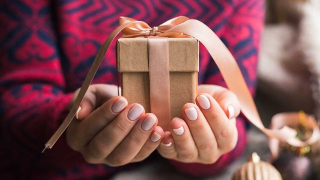 20221122 PAGEONE - Christmas Gift