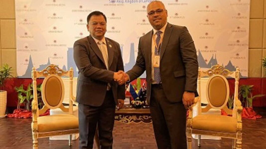 20221122 PAGEONE - Jose Faustino and Peeni Henare