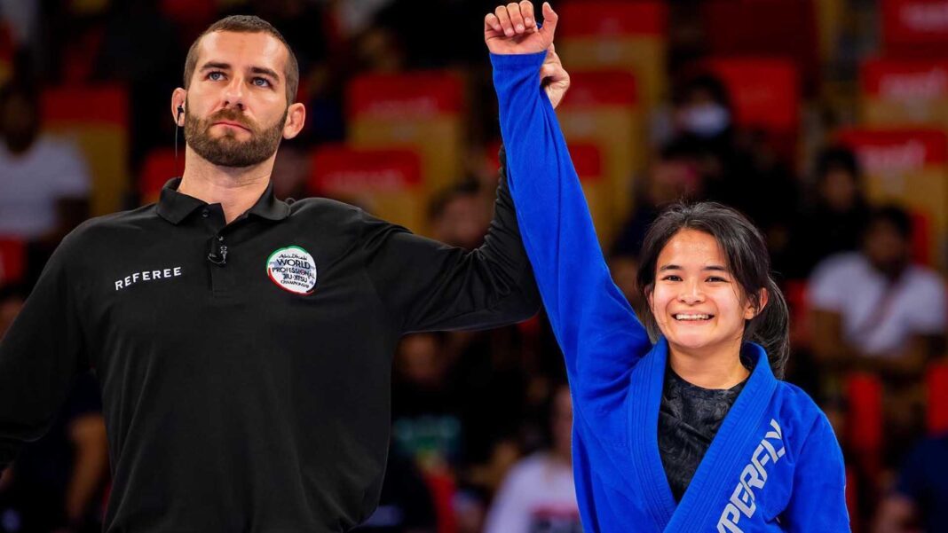 20221122 PAGEONE - Meggie Ochoa