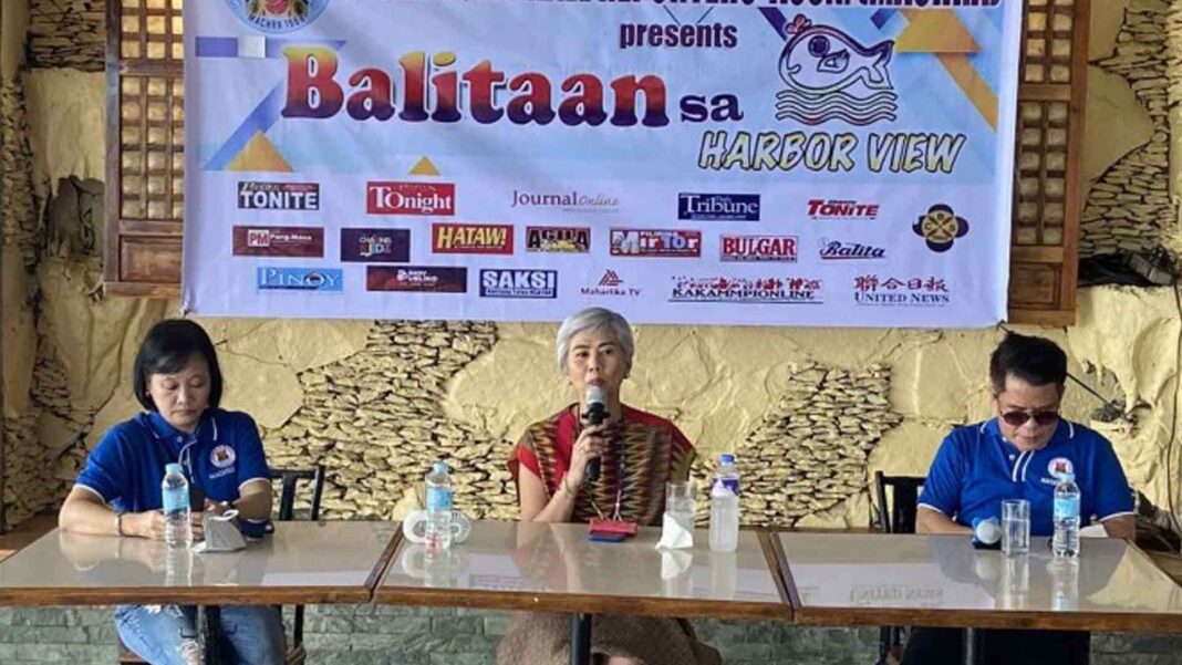 20221123 PAGEONE - Honey Lacuna