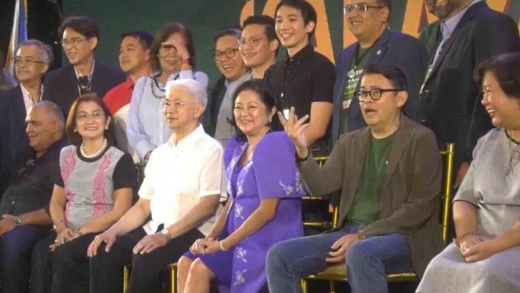 20221204 PAGEONE - PBBM Gives 200k Inspiring OFWs