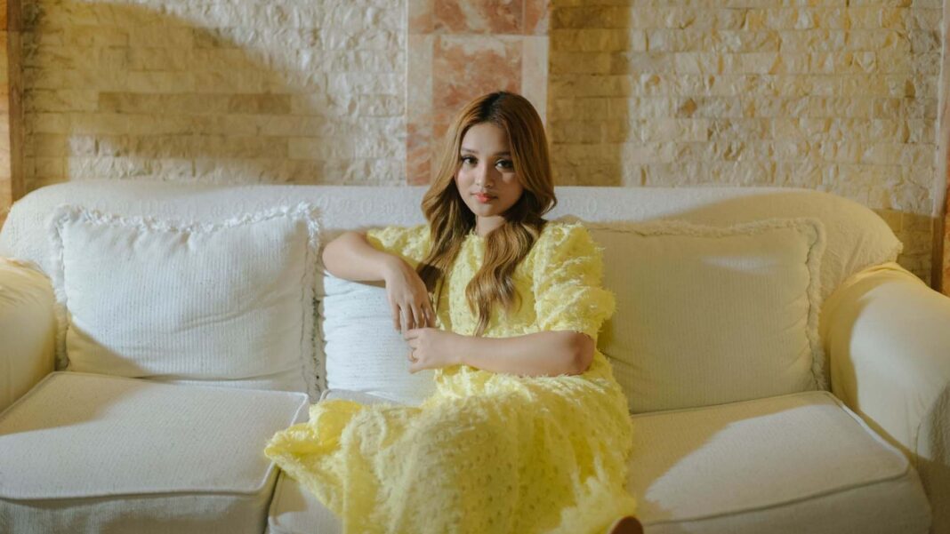 20221208 PAGEONE - Angela Ken