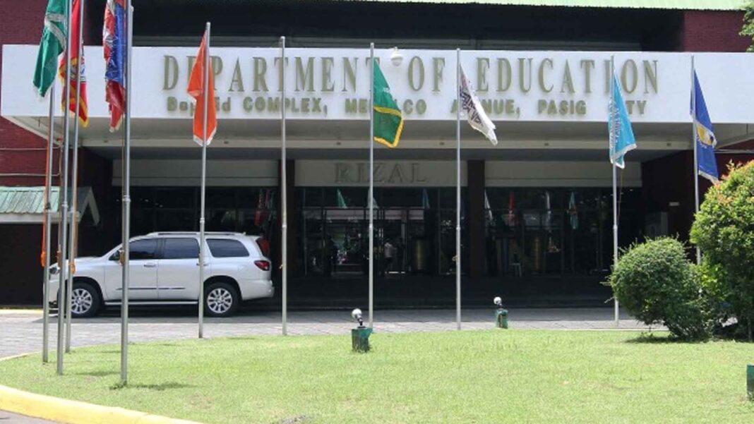 20221208 PAGEONE - DepEd