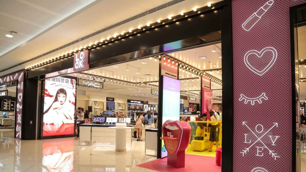 20221209 PAGEONE - LOOK Store at SM Mall of Asia_MOA