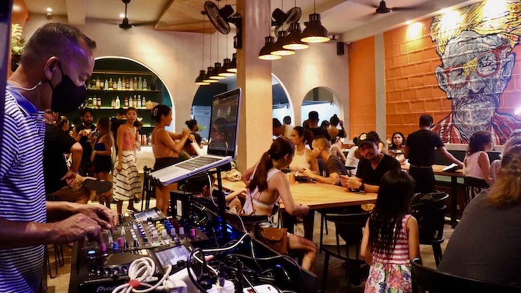 20221211 PAGEONE - Little Taj