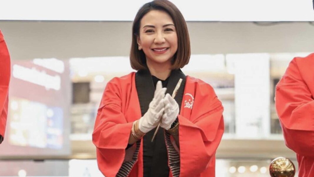 20230219 PAGEONE - Christina Frasco_