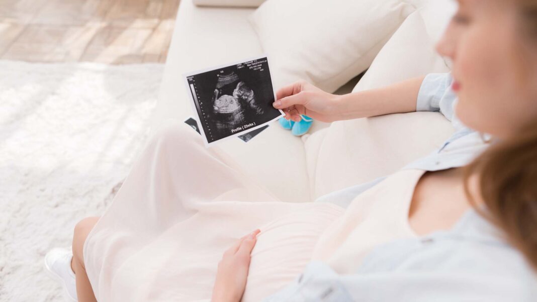 20211124 PAGEONE - Pregnant