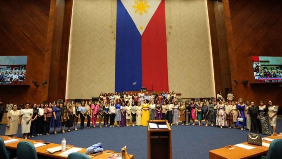 20230313 PAGEONE - House Women s Month