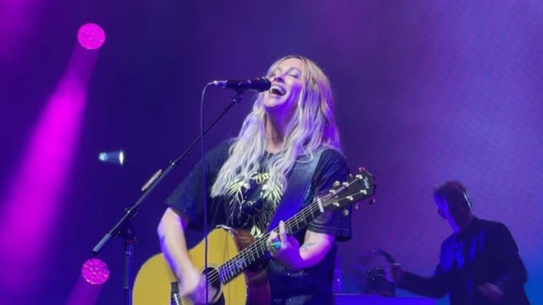 20230413 PAGEONE Alanis Morissette