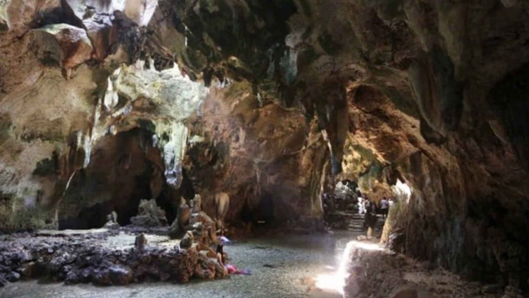 20230425 PAGEONE - Bukilat Cave