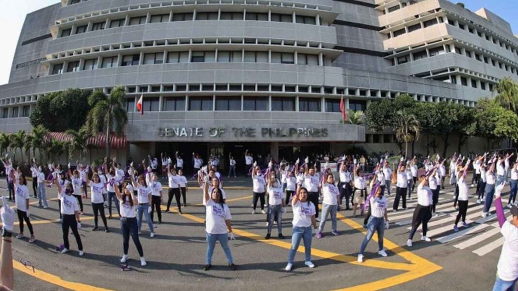 20230425 PAGEONE - Women