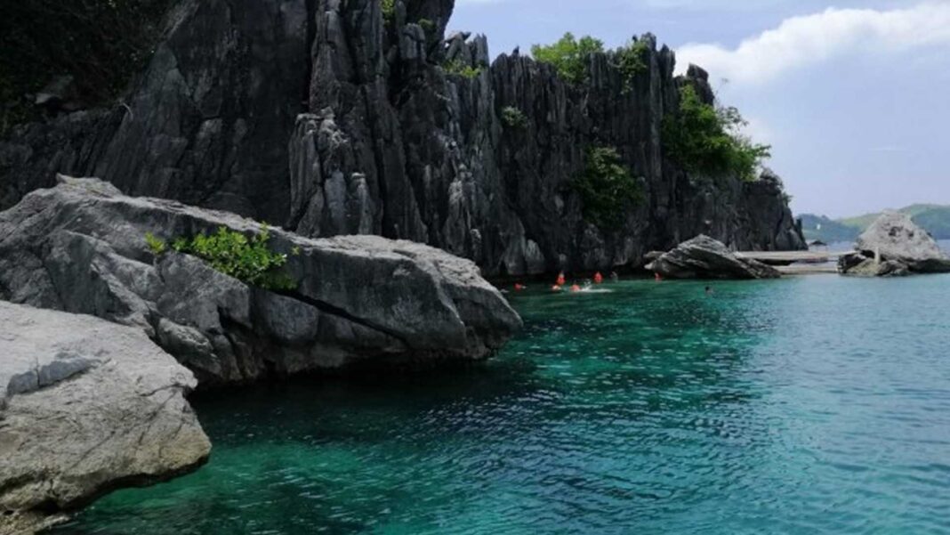 20230503 PAGEONE - Kandiwata Islet