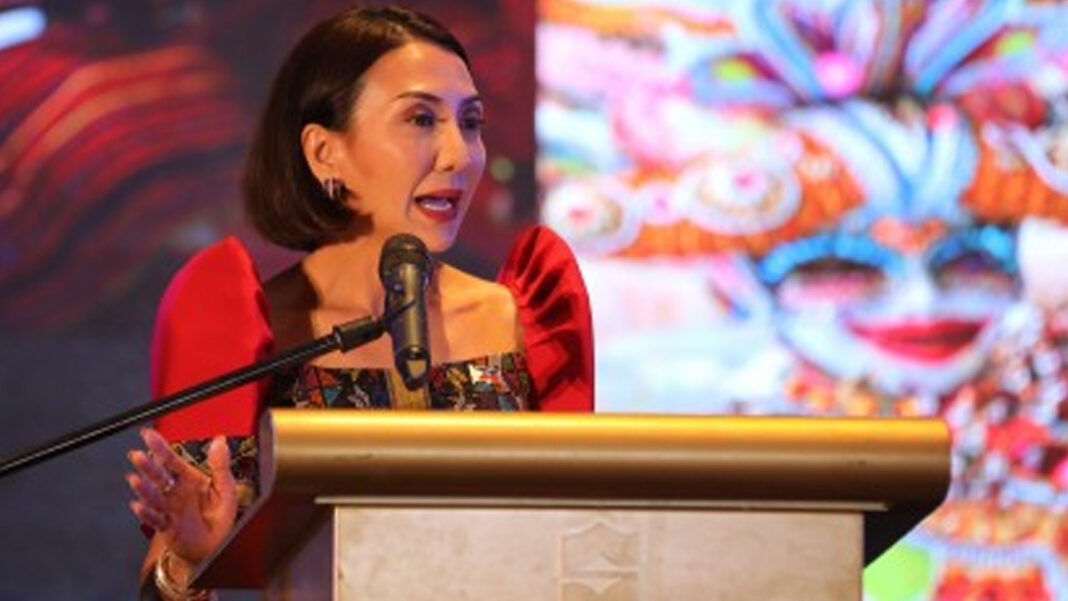 20230928 PAGEONE - Christina Frasco