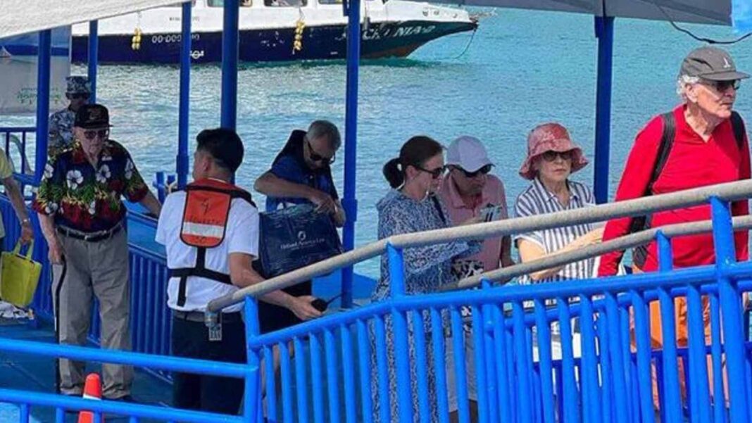 20231107 PAGEONE - Cruise ship