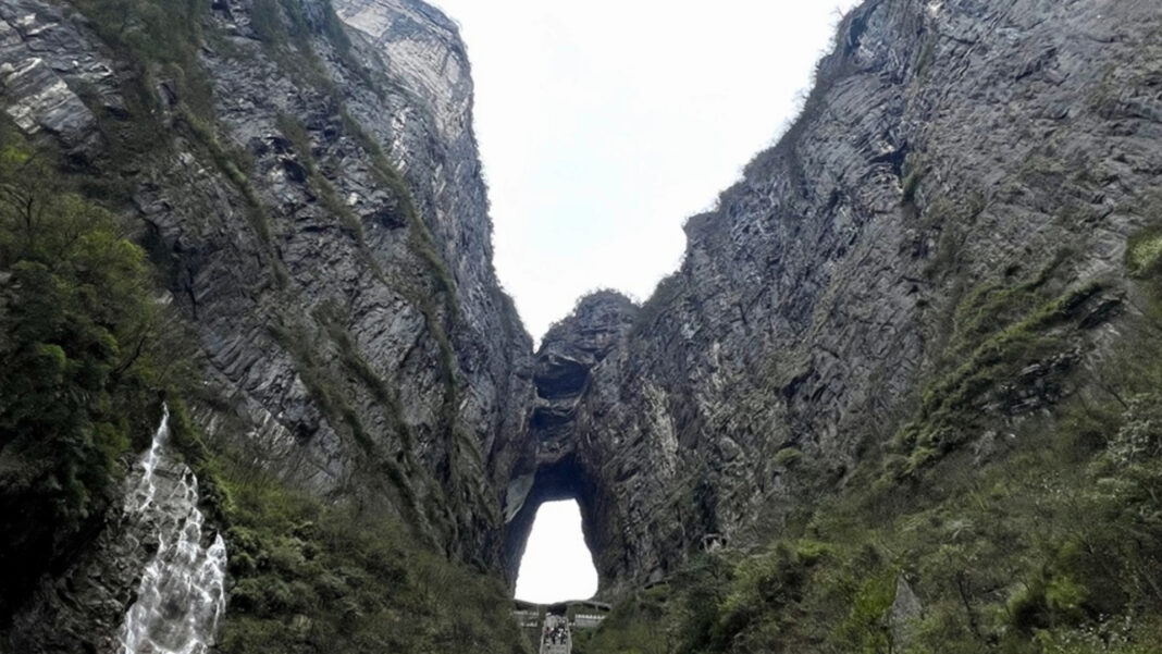 20240109 PAGEONE - Heaven's Gate