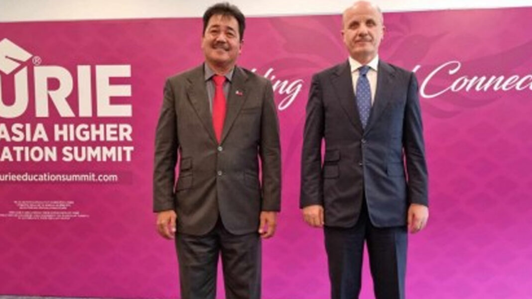 20240305 PAGEONE - Chairperson J Prospero de Vera III and Erol Özvar