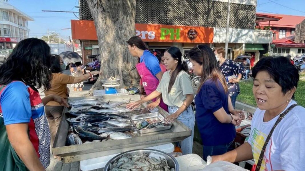 20240310 PAGEONE - Fish vendors