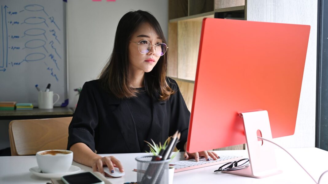 20240711 PAGEONE - FIRST DAY OF WORK ANXIETY FI 1