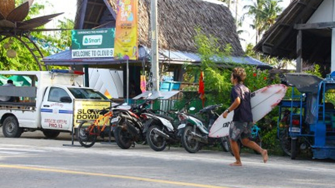 20240731 PAGEONE - Surfer