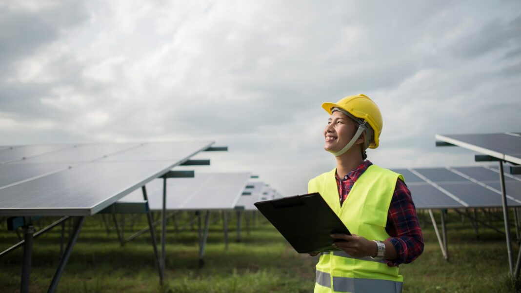 20250115 PAGEONE - Women Clean Energy