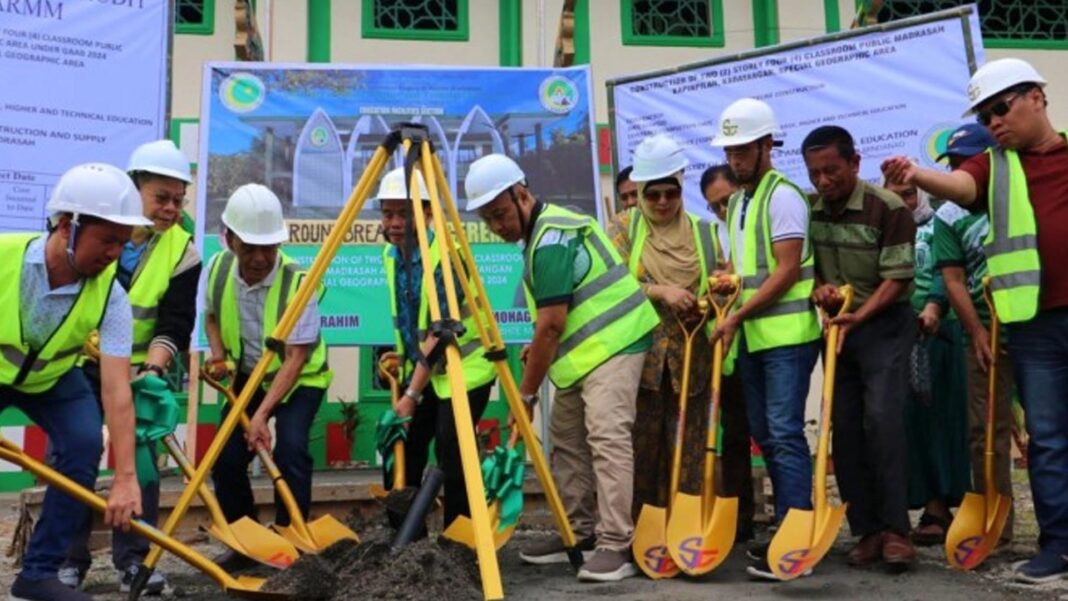 20250206 PAGEONE - School building projects