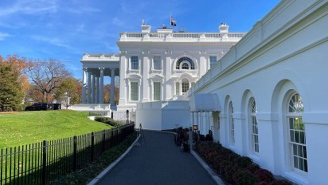 20250810 PAGEONE - White House