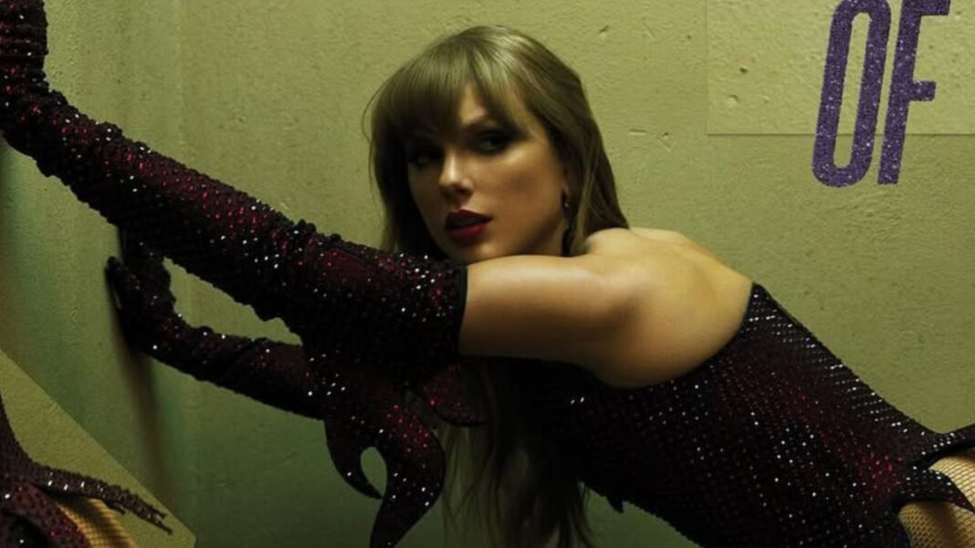 20250815 - PAGEONExLife Of A Showgirl FI 1