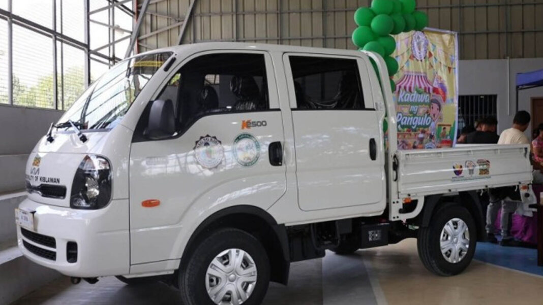 20250923 PAGEONE - Hauling truck